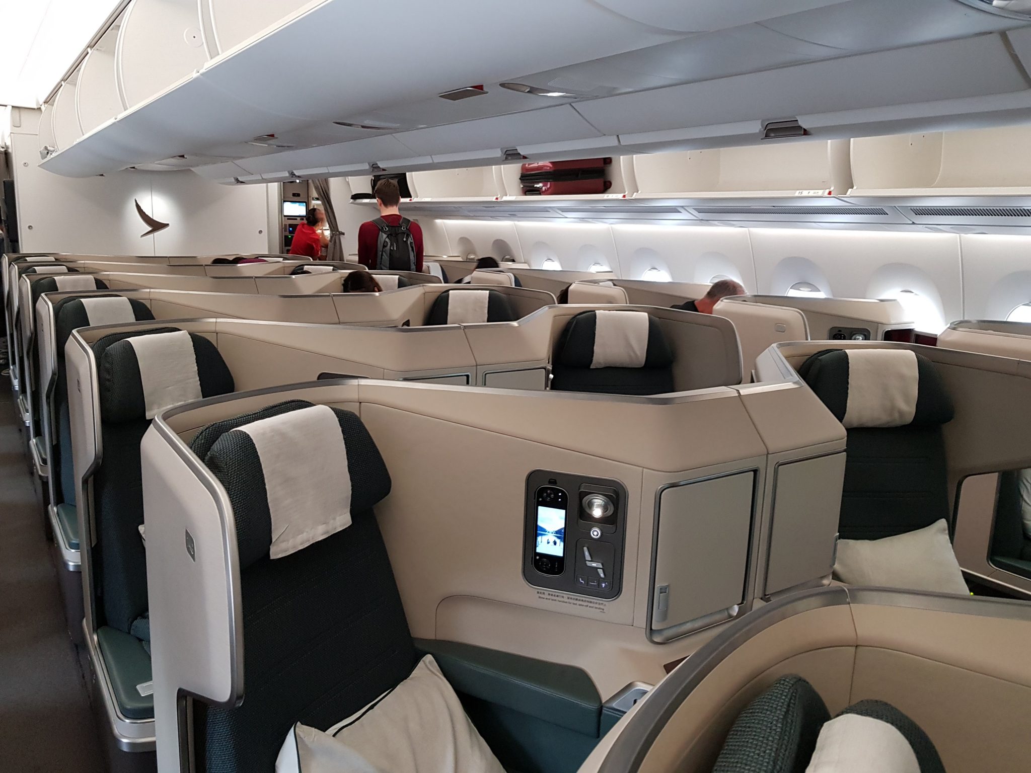 cathay-pacific-business-class-review-hkg-akl-airbus-a350-900